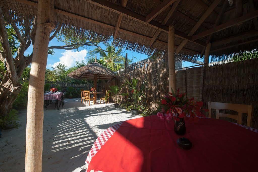Hanifaru Transit Inn Dharavandhoo Exteriör bild